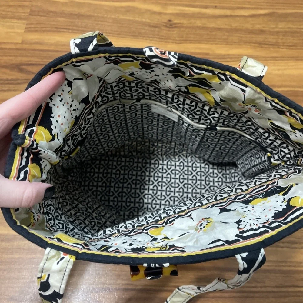 Vera Bradley Dogwood Quilted Large Tote Bag Purse‎ Yellow Black Foral Retired